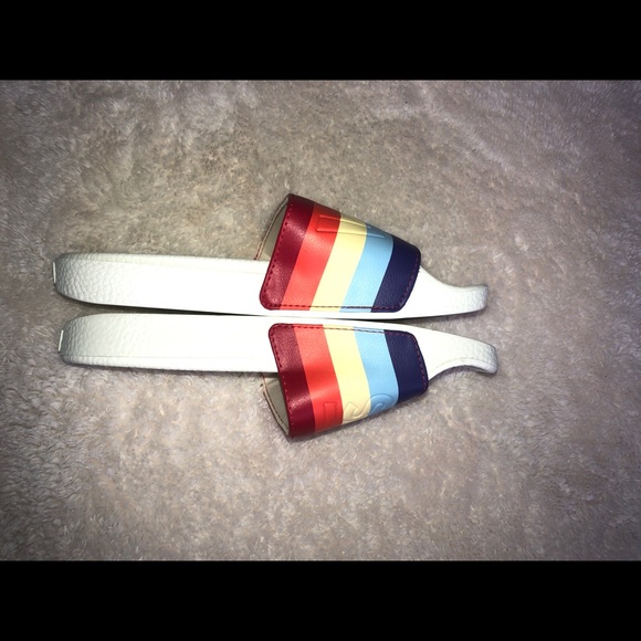 vans slip on sandals - Picture 3 of 3